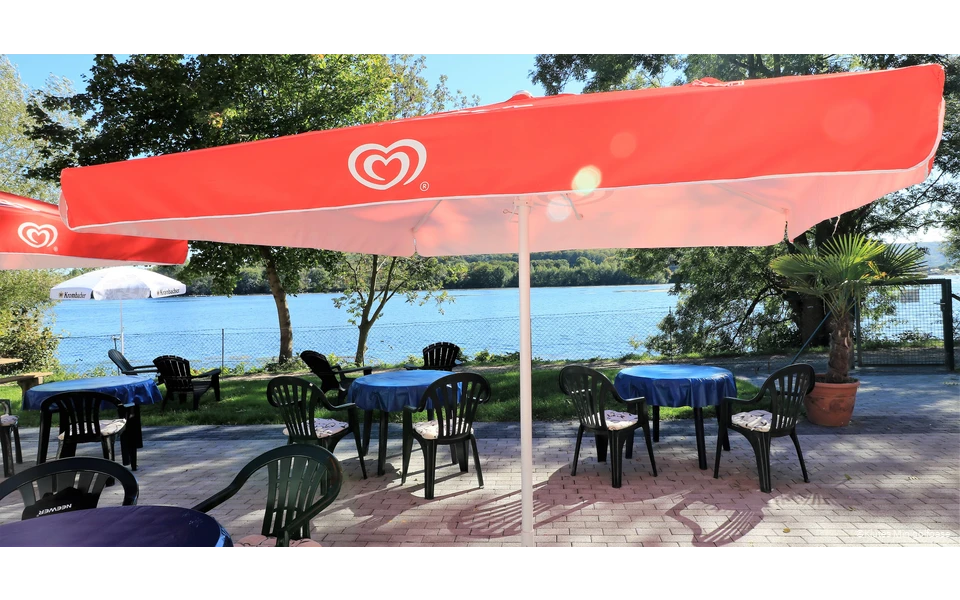 Blick auf den Harkortsee in der Klutes Minigolfoase