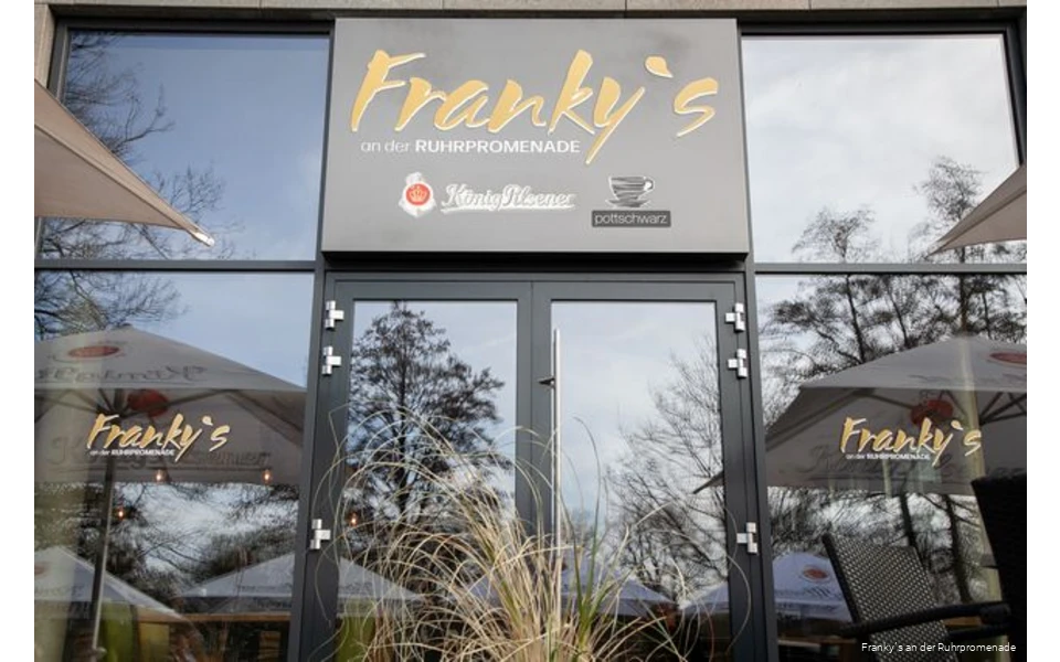 Eingang des Franky´s an der Ruhrpromenade in Mülheim an der Ruhr