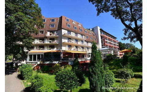 Außenansicht des Ringhotels Zweibrücker Hof in Herdecke