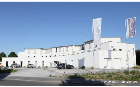 Außenansicht von Das Neue Hotel Am Park in Fröndenberg/Ruhr