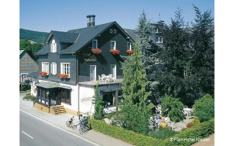 Außenansicht des Flair-Hotels Nieder