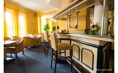 Bar im Hotel Mirage in Duisburg