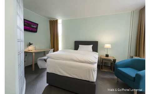 Einzelzimmer des Wald & Golfhotels Lottental