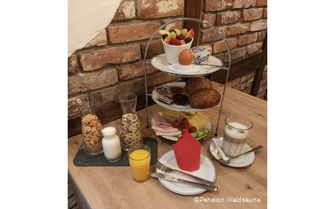 Frühstück in der Pension Waldsauna in Arnsberg