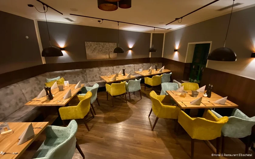 Gastraum im Hotel & Restaurant Elbschetal in Wetter