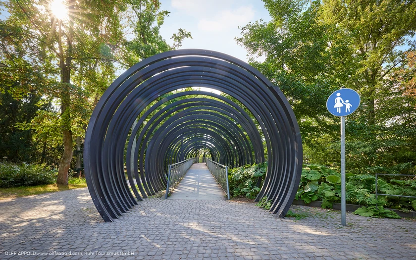 Slinky Springs to Fame, Oberhausen