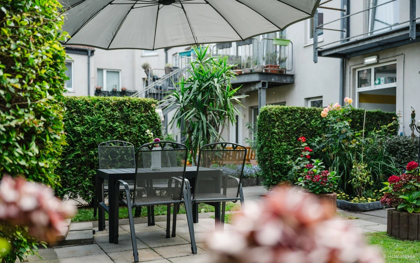 Duisburg, Hotel Mirage, Garten