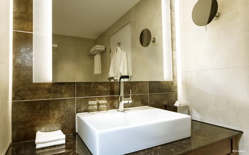 Badezimmer im Sheraton Hotel in Essen