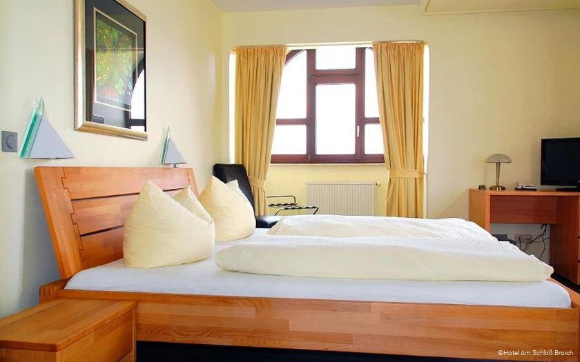 Zimmerbeispiel des Hotels Am Schloß Broich in Mülheim an der Ruhr