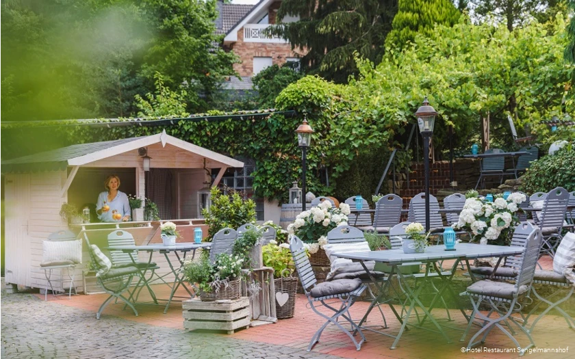 Terrasse des Hotel Restaurants Sengelmannshof in Essen