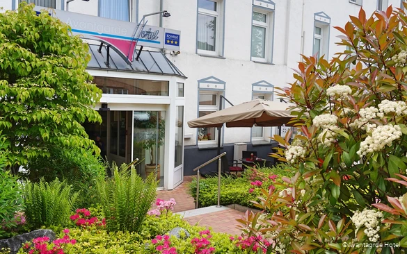 Eingang des Avantgarde Hotels in Hattingen