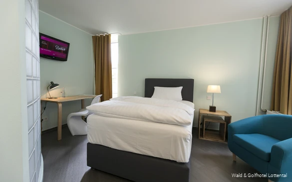 Einzelzimmer des Wald & Golfhotels Lottental