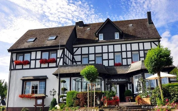Außenansicht des Landgasthof Hoffmann in Arnsberg