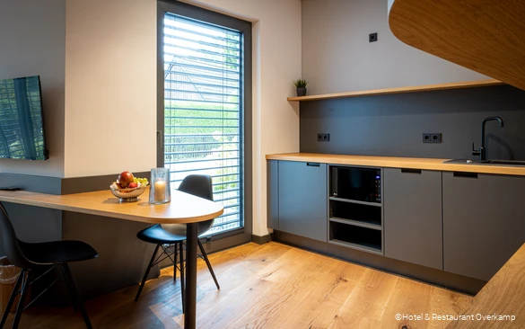 Ansicht des Studios mit Küche im Hotel Overkamp in Dortmund