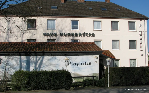 Außenansicht des Hotels Ruhrbrücke in Fröndenberg/Ruhr