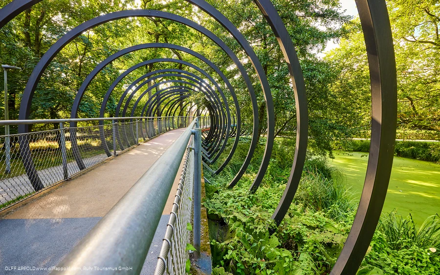Slinky Springs to Fame, Oberhausen