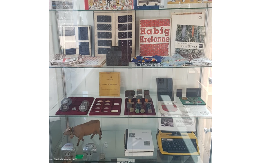 Herdecker HeimatPunkt - Ausstellungsregal Herdecker HeimatPunkt - Ausstellungsregal