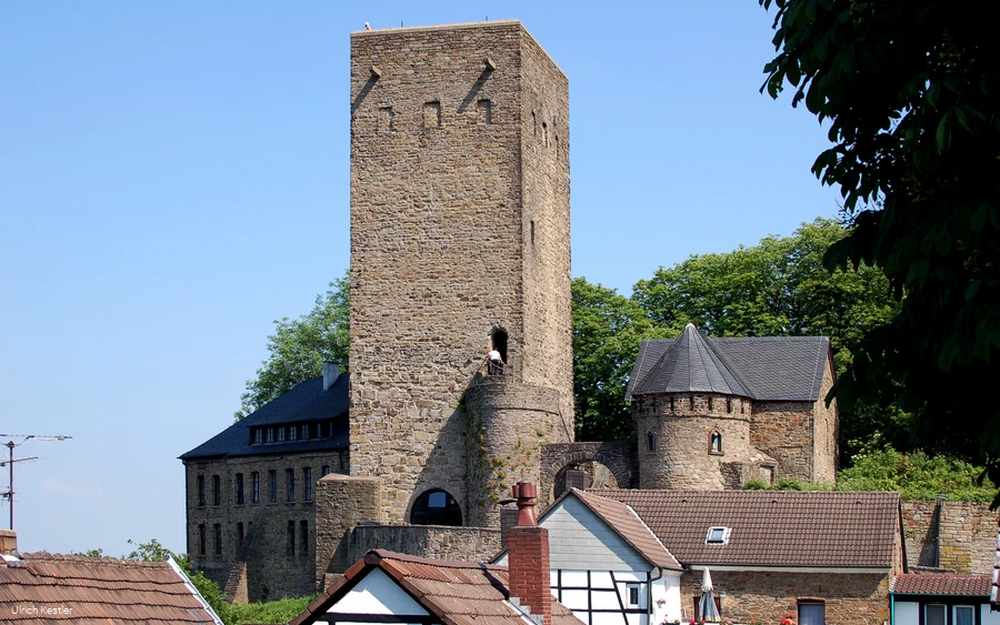 burg-blankenstein1.jpg