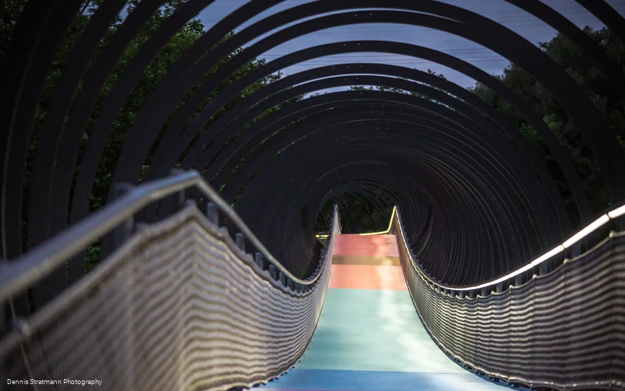 Slinky Springs to Fame, Oberhausen