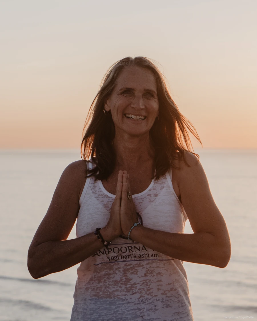 Sampoorna Yoga